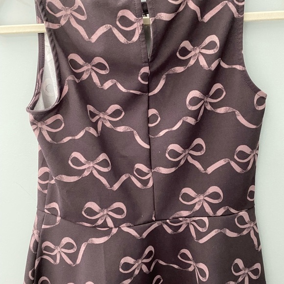 Banana Republic Peplum Top - Picture 2 of 2